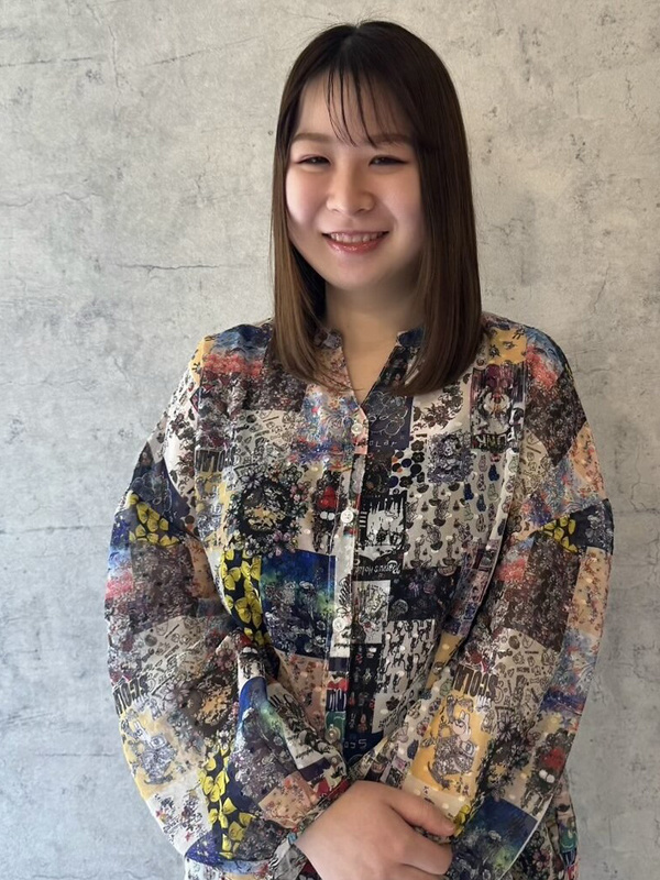 女性アシスタント