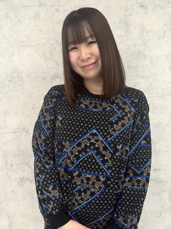 女性アシスタント